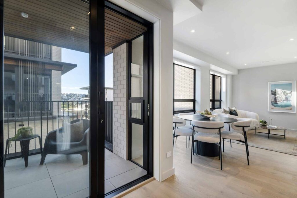 E102-17-Pennant-St-23-Low-res